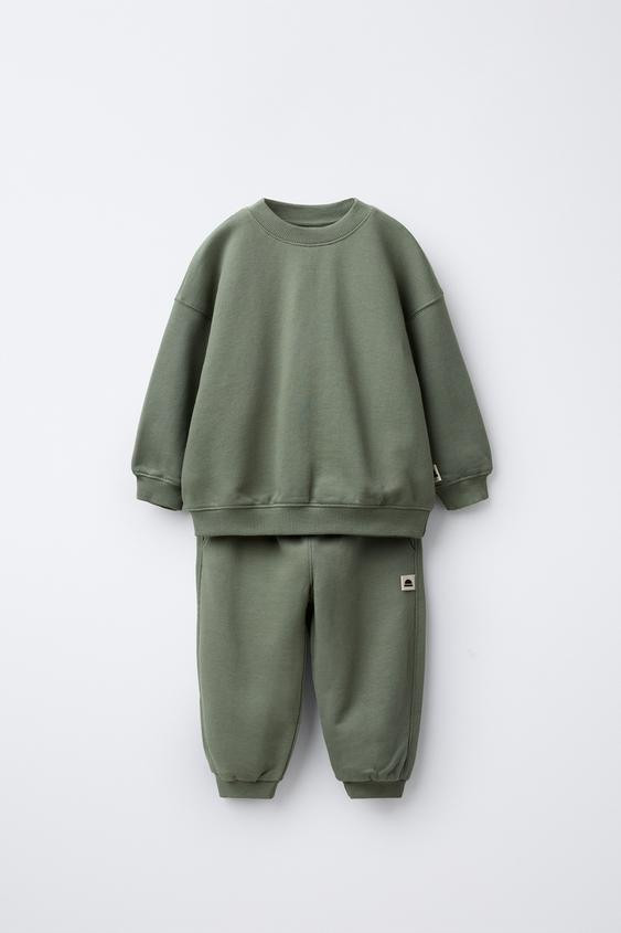 SWEATSHIRT AND JOGGER PANTS SET WITH TAG DETAIL | Zara US