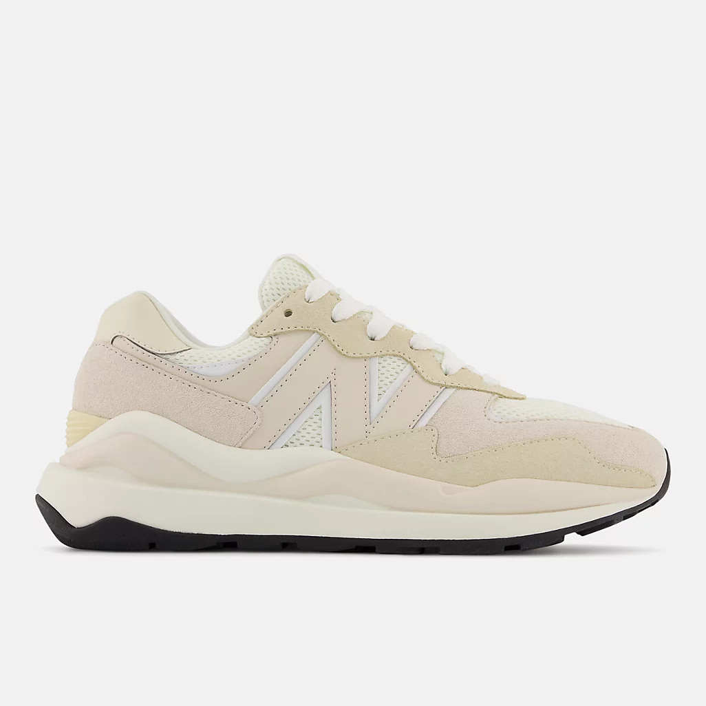 57/40 | New Balance Athletic Shoe