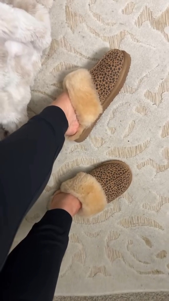 The best slippers of 2025 🐆🤎 #slippers #giftsforher #fortworthcontentcreator 

#LTKmomlife #LTKGiftGuide #LTKShoeCrush