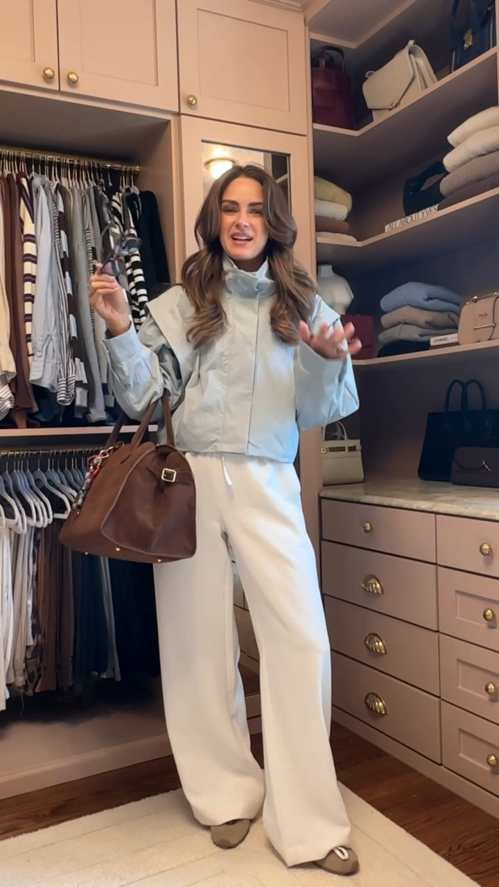 ZARA TRY ON HAUL ✨
Ordered new pieces for Spring - let's see what I keep or return

Size S in the blue jacket
Size S in the stripe top & XS in pants. 
Size S in black fringe top (needs XS)
Size S in black cape top (XS would fit better) 
Size S in white off the shoulder top * runs small, consider sizing up*
Size XS in white asymmetrical  top 



#LTKootd