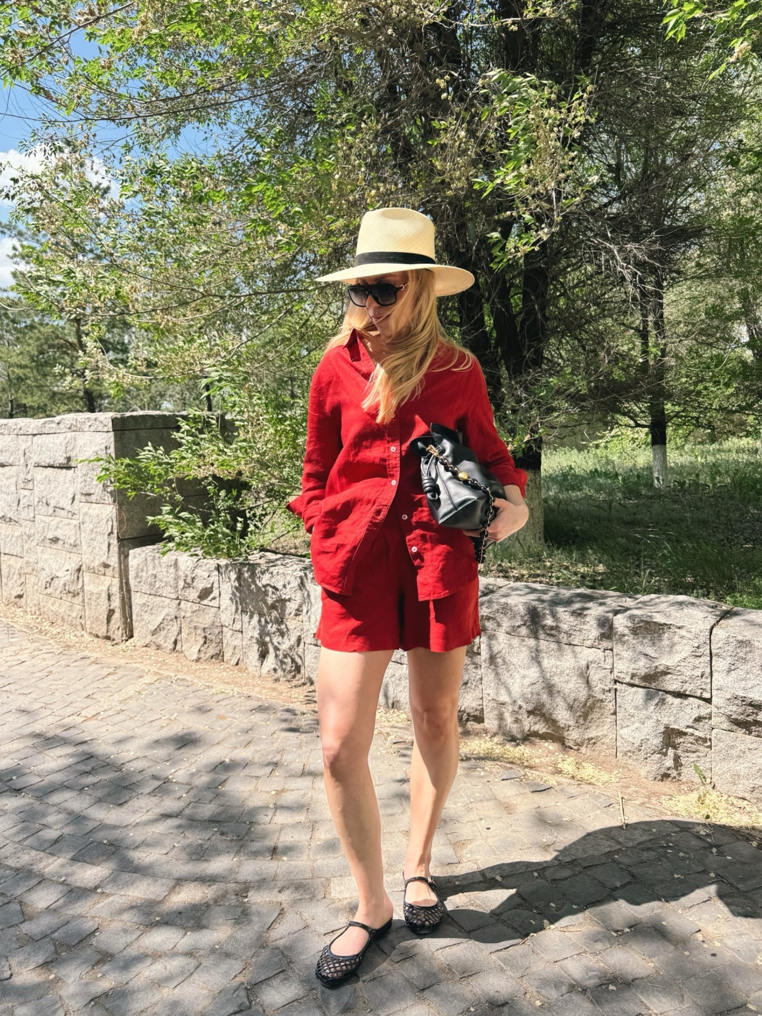 Casual summer outfit, linen set, vacation outfit, jelly shoes, beach outfit

#LTKTravel #LTKOver40 #LTKSeasonal
