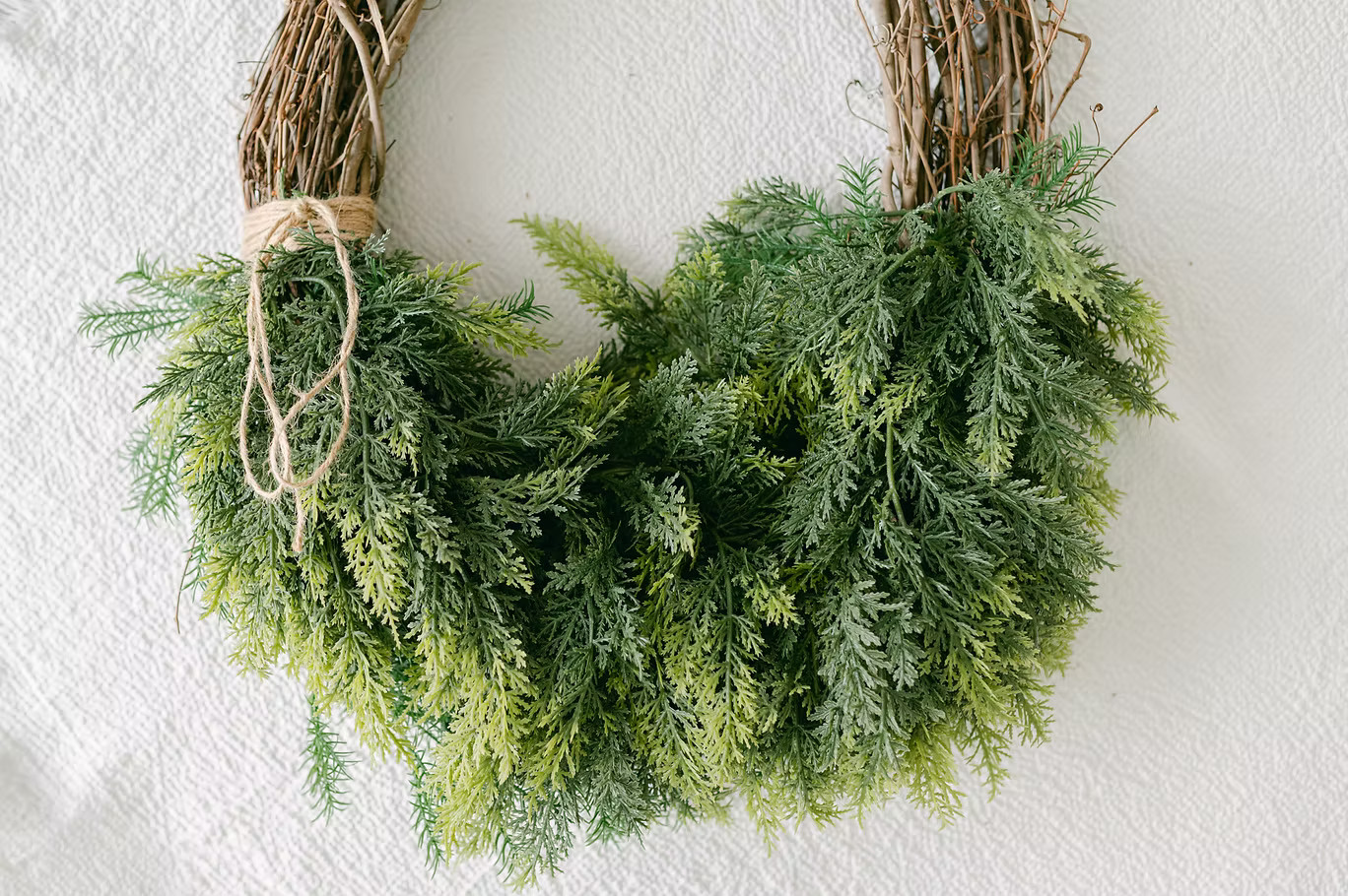 Real Touch Cedar Oval Grapevine Wreath | Round Wreath
