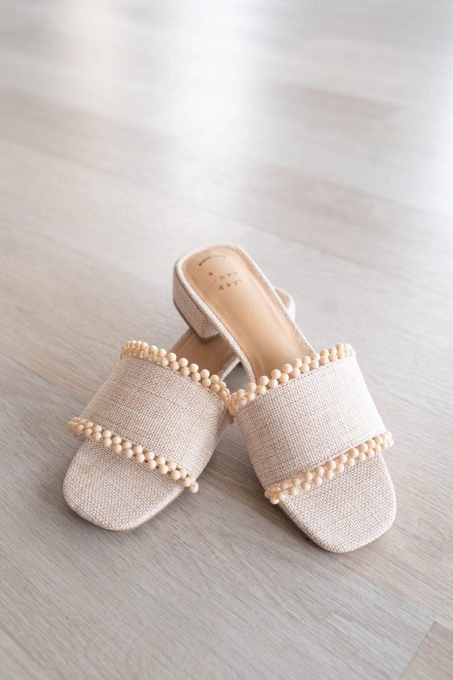 Spring shoes

sandals  heels  footwear  shoes  summer shoes

#LTKgrwm #LTKootd #LTKmomlife