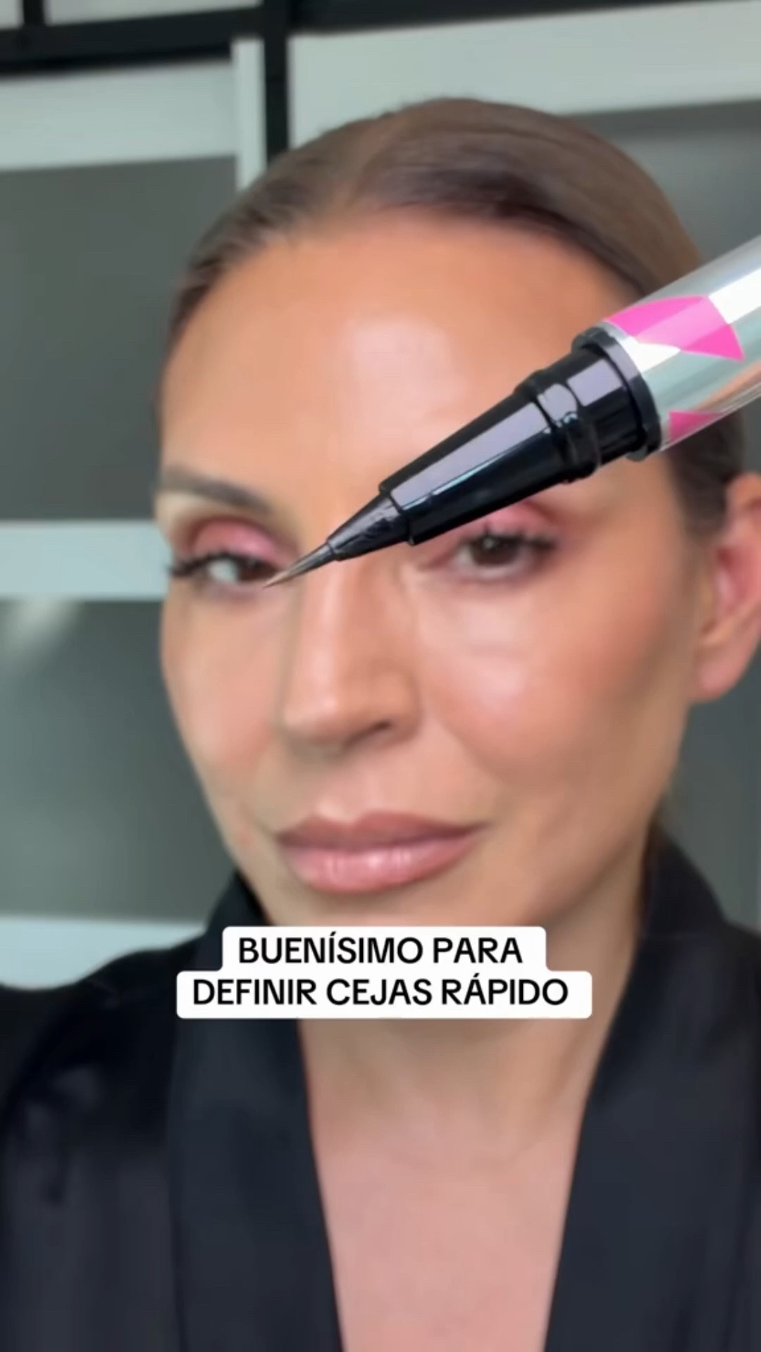 Buenísimo para definir cejas 

#LTKOver40 #LTKgrwm #LTKBeauty