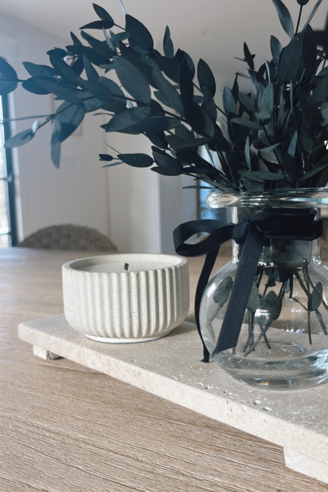 No time for fresh flowers?! These dried florals make for the prettiest decor year round. 