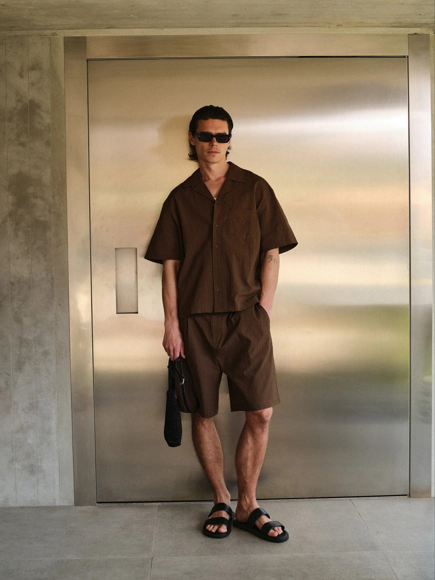 TEXTURED TAILORED SHORTS - BROWN | The Couture Club