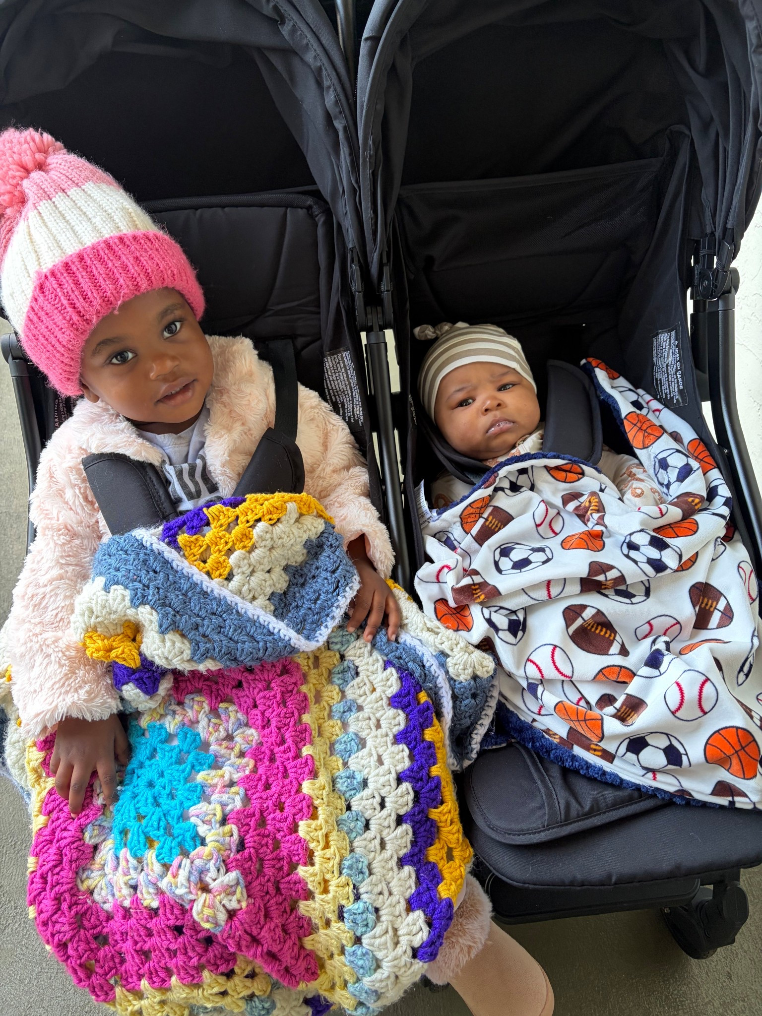 our double stroller & accessories 🤍