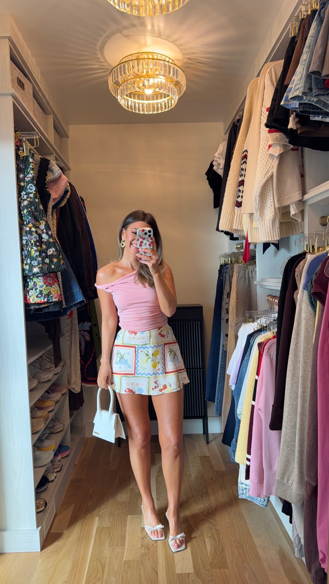 Abercrombie printed summer skort with pink off the shoulder top

Electric picks code: emerson20

Wearing xs skort small top

Casual everyday
Summer look
Spring outfit
Vacation
Destination
Lunch
Shopping

#LTKTravel #LTKSeasonal #LTKgrwm