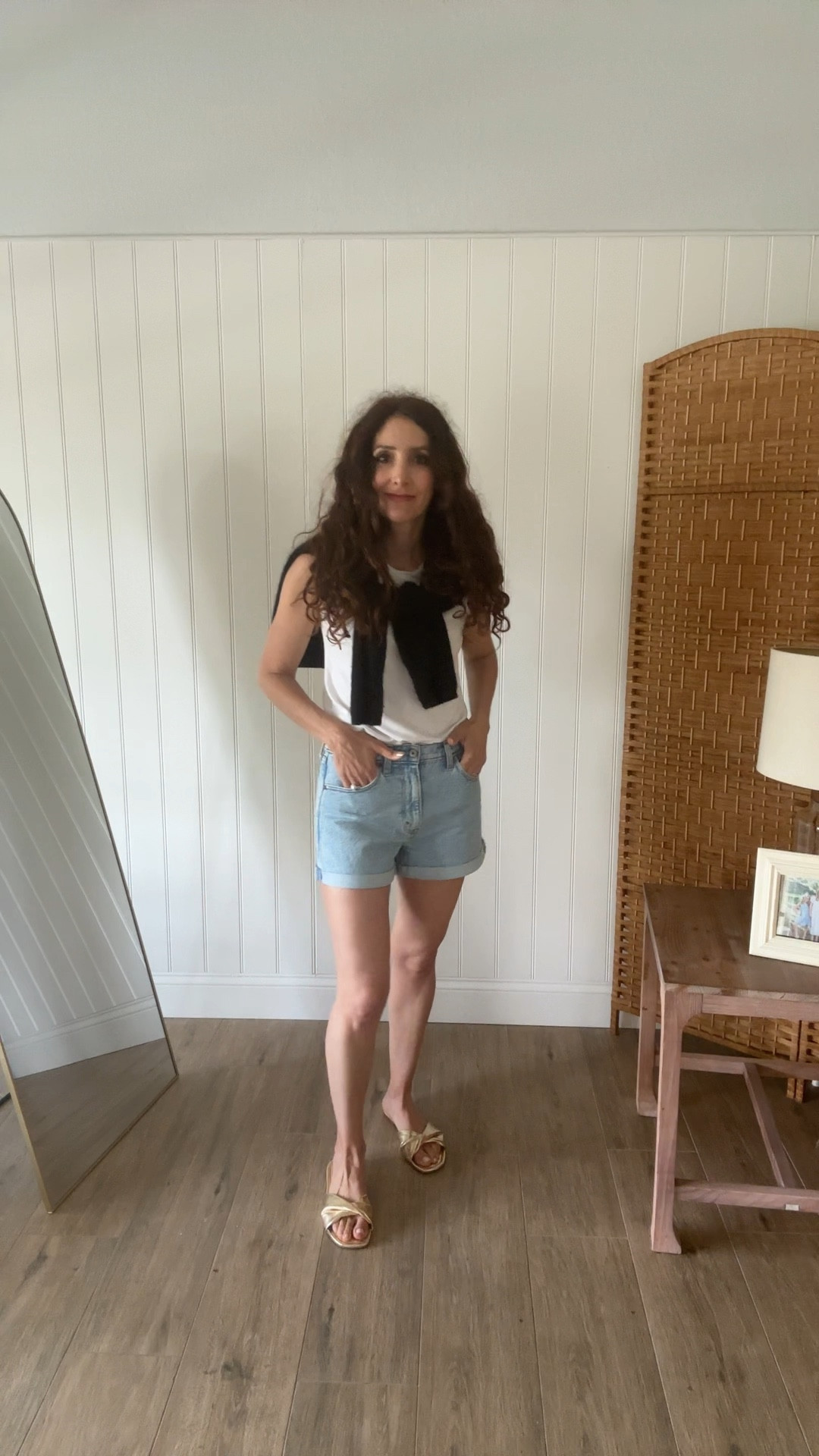 Abercrombie has the cutest shorts right now and they are all on sale!! Love the stretch these have and they run true to size. I'm wearing a 25  

#LTKOver40 #LTKSaleAlert #LTKFindsUnder50