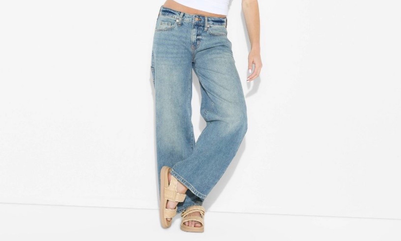 Wide leg Jeans

#LTKFindsUnder100 #LTKStyleTip #LTKU