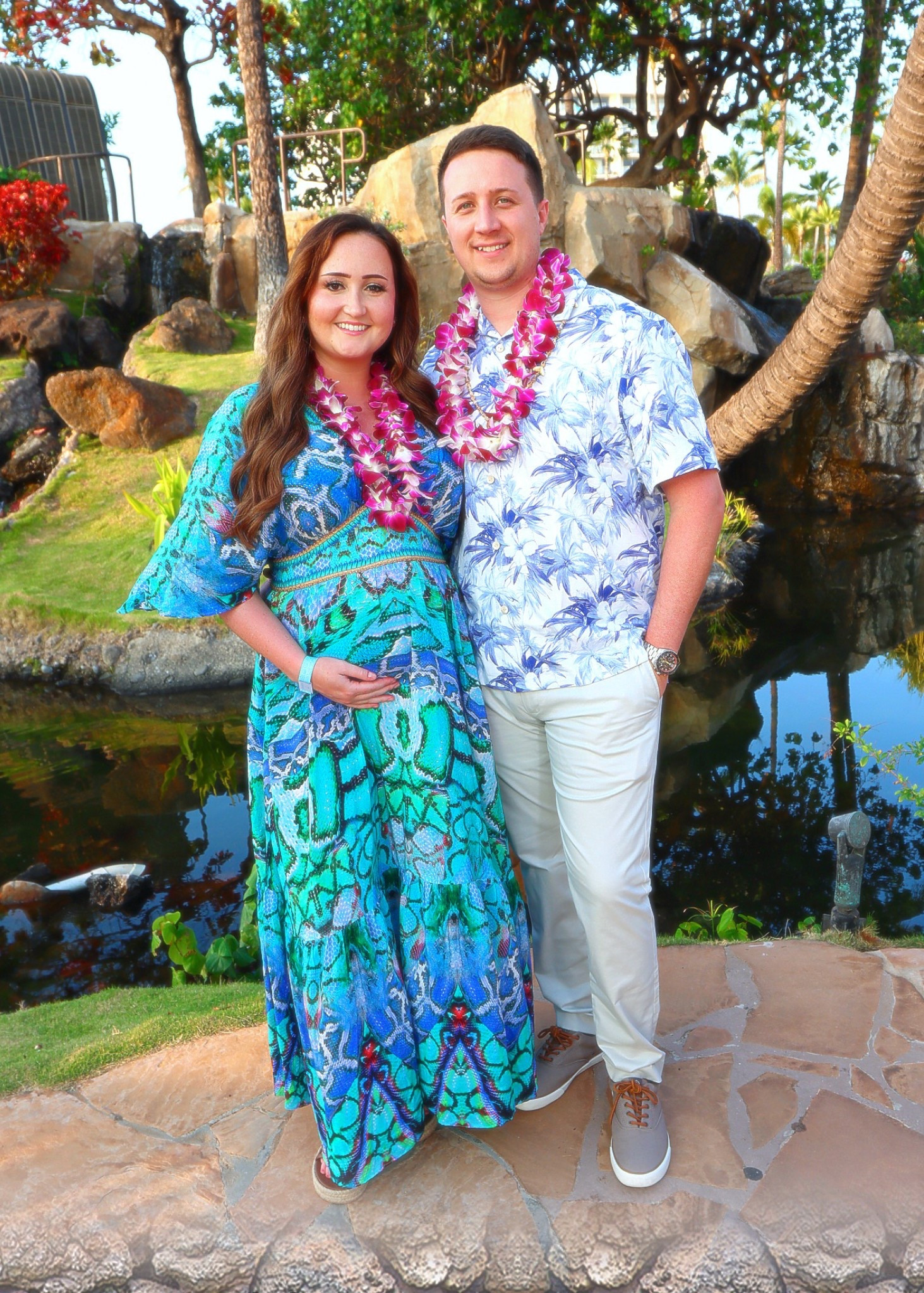 What I wore to the luau in Maui, Hawaii! This dress is such a great print and perfect for vacation and spring



#LTKTravel #LTKShoeCrush #LTKBump