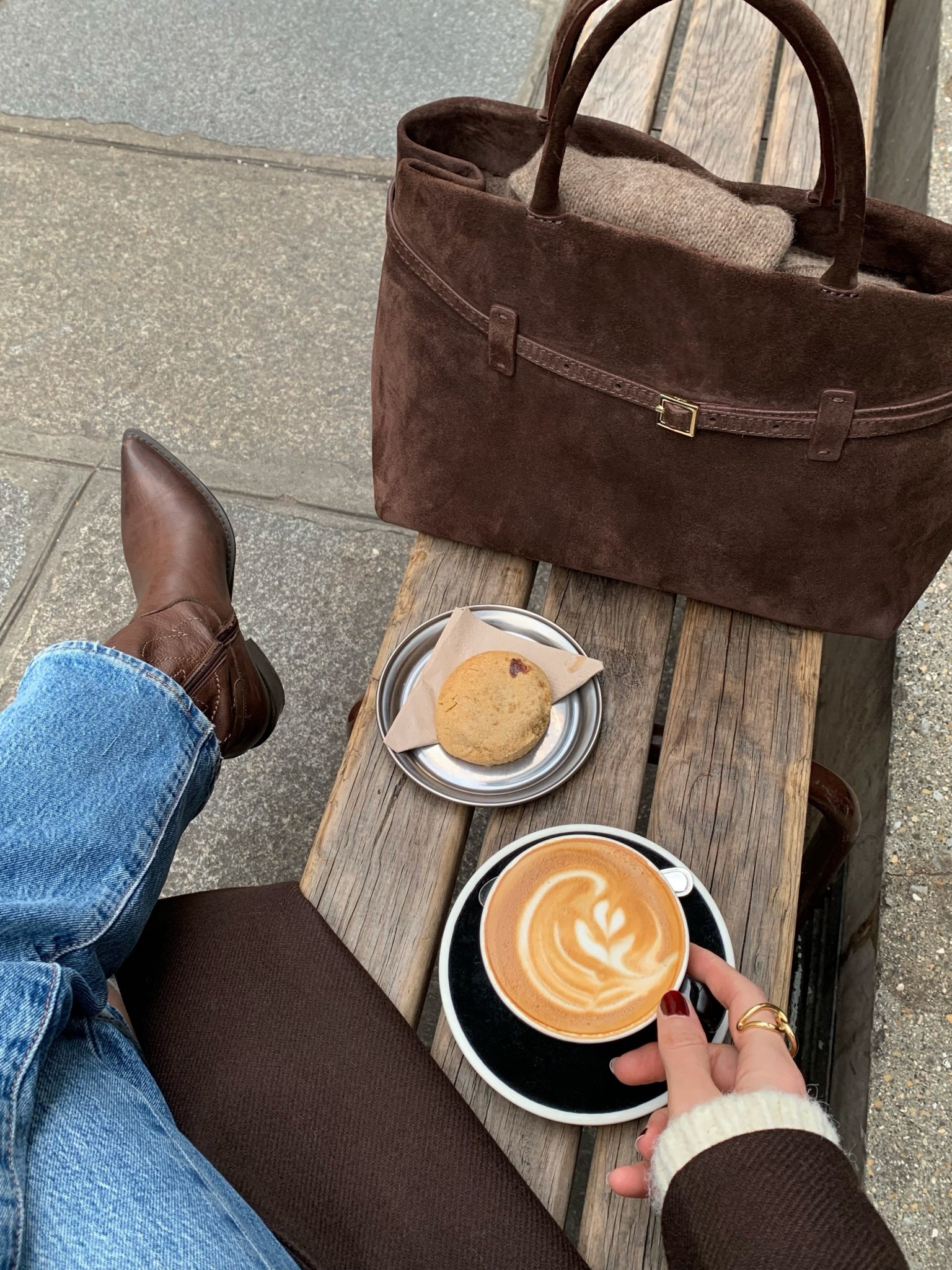 Coffee chic ☕️🍂
