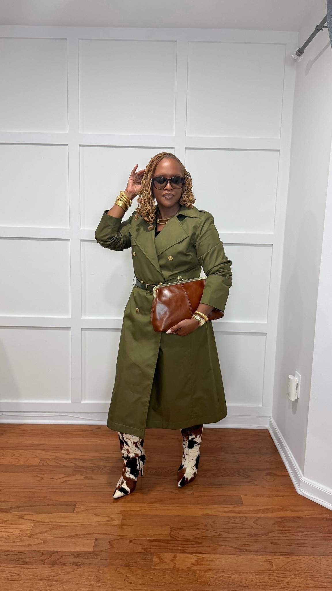 Olive and faux fur boots for fall for lunch

#LTKootd #LTKgrwm #LTKdayinmylife