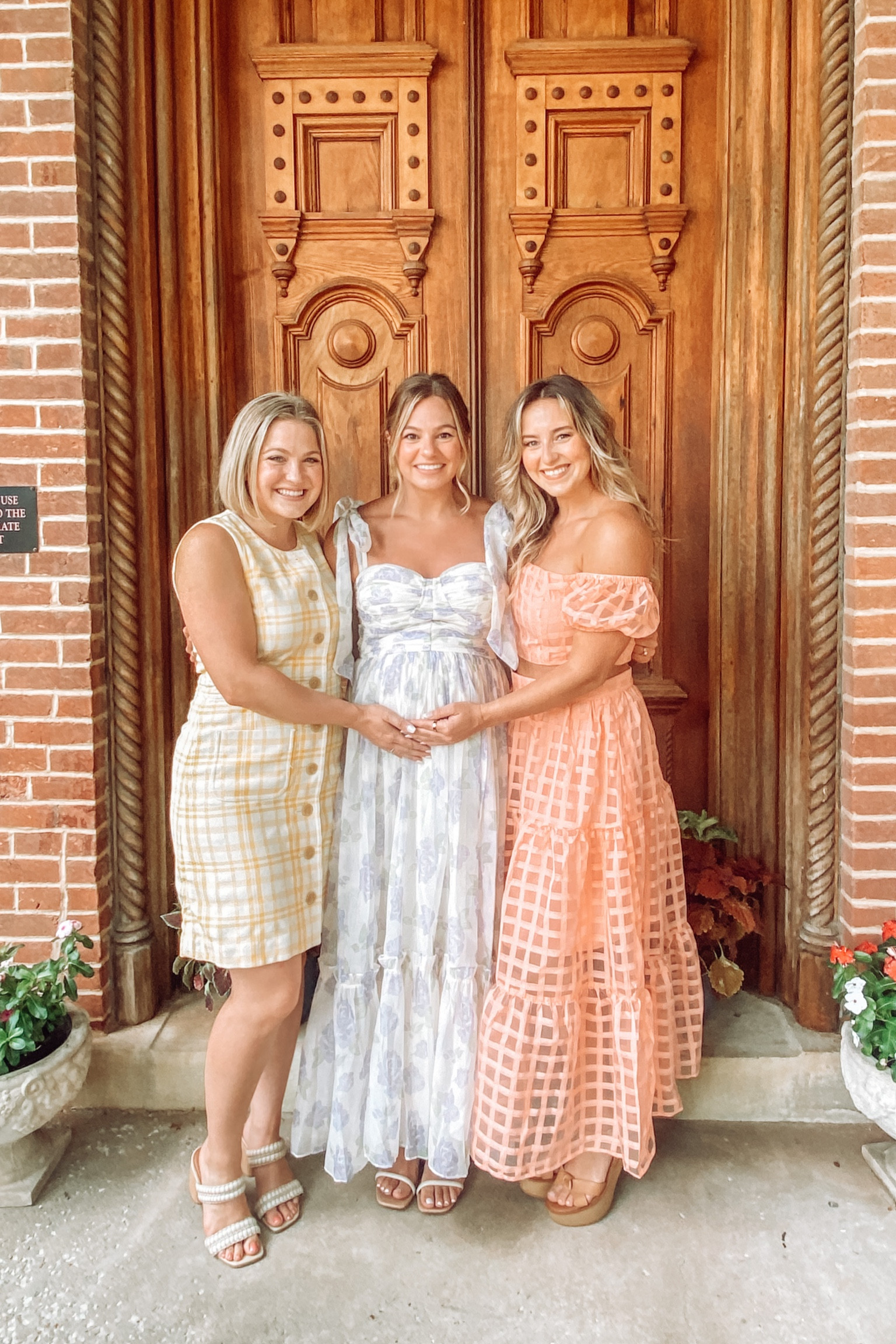 Tea time 🫖 💐💕

#LTKFind #LTKstyletip #LTKSeasonal