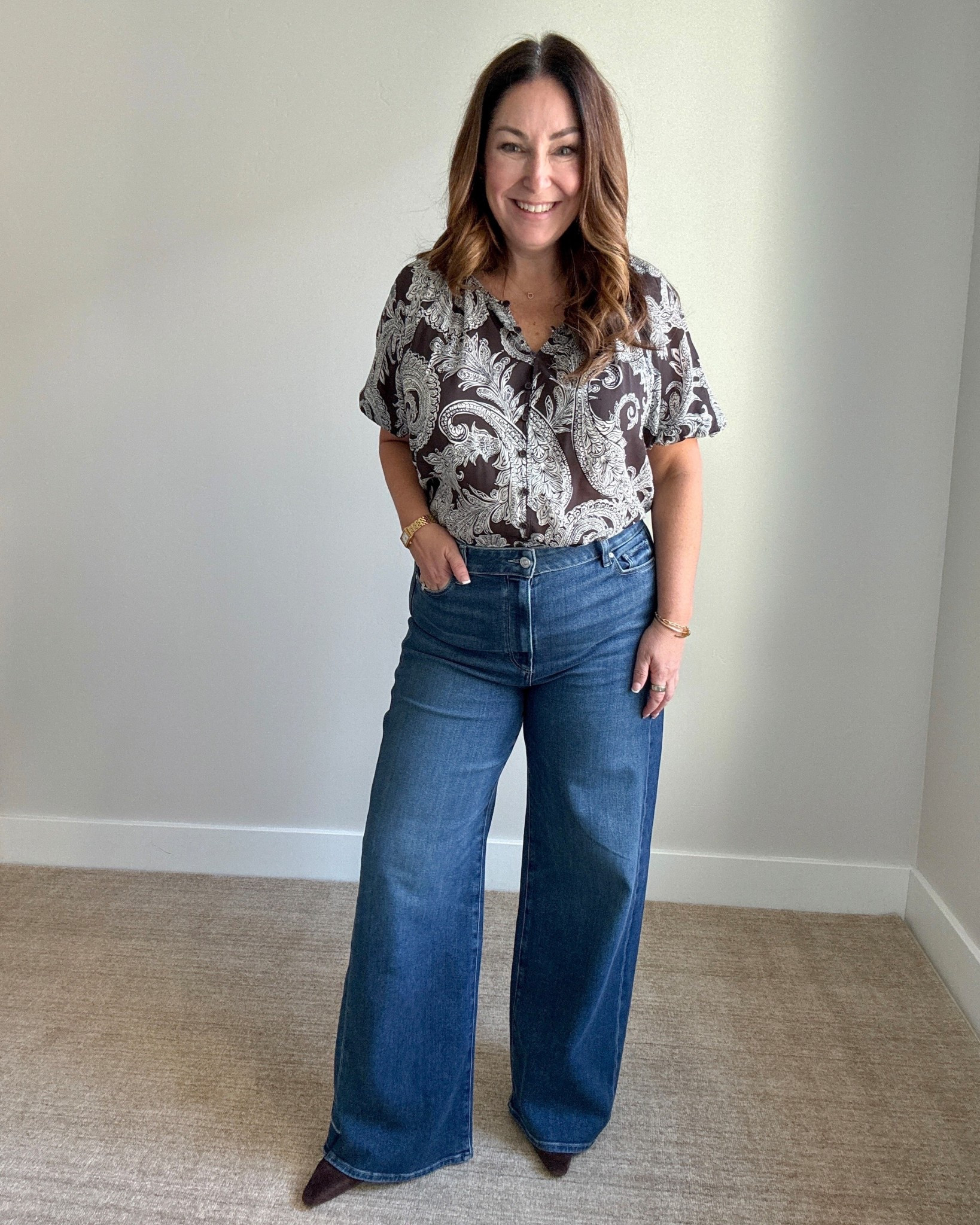 @evereveoffical has so many great tops for fall 🍂 loving them paired with a great dark wash wide leg jeans and I’m ready to get out of the house! 

Wearing large in blouse, 32 in jeans  

#LTKMidsize #LTKSeasonal #LTKOver40