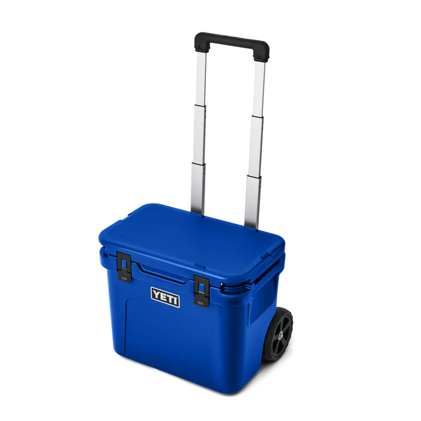YETI Roadie 32 - Rolling Cooler With Wheels | YETI US