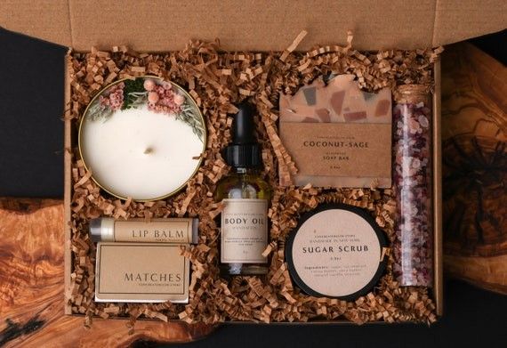 Medium size Bath & Beauty box | Spa gift set for her | Gift box for woman | Spa Kit for Women | g... | Etsy (US)