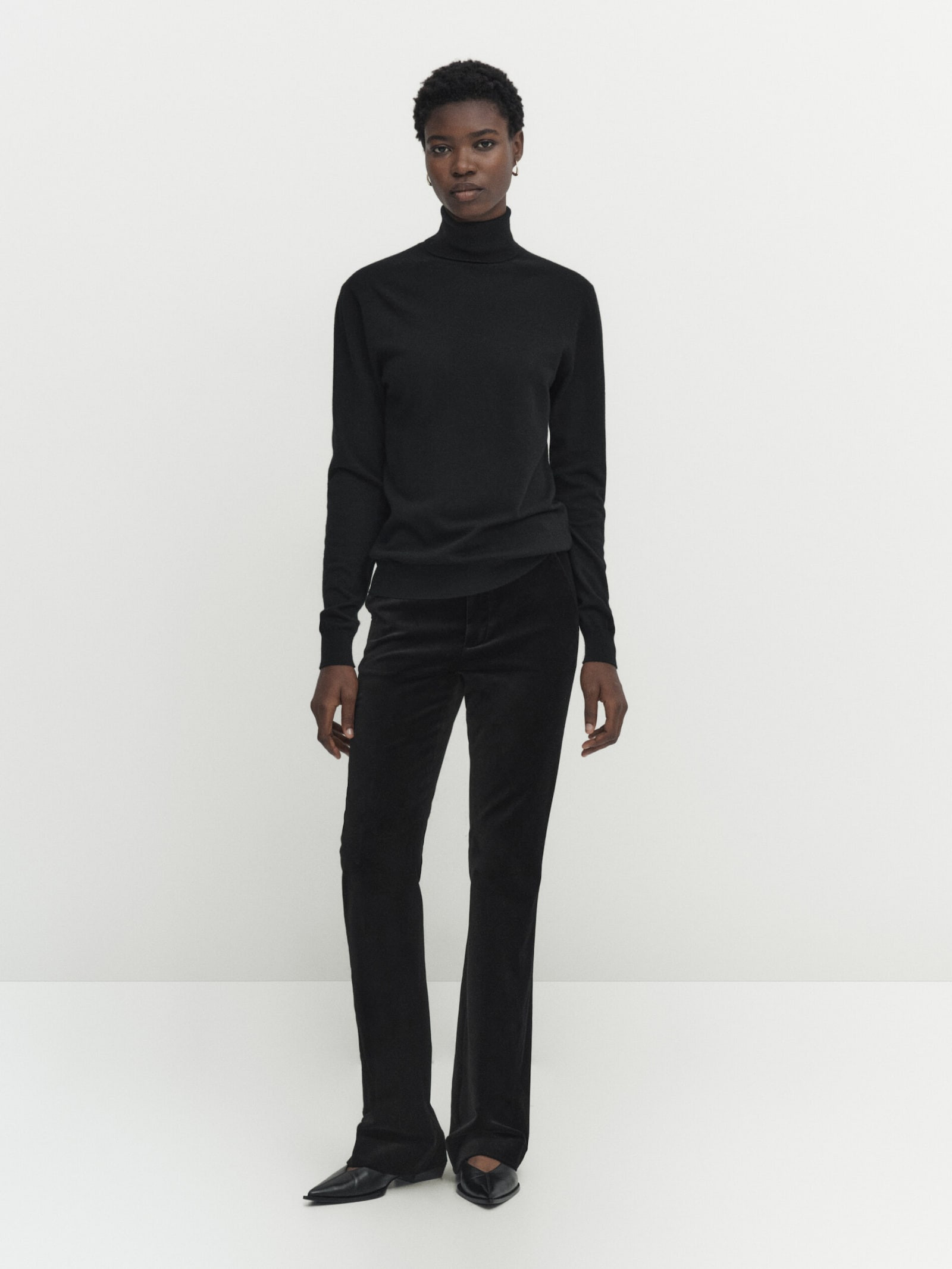 Skinny flare velvet trousers | Massimo Dutti UK