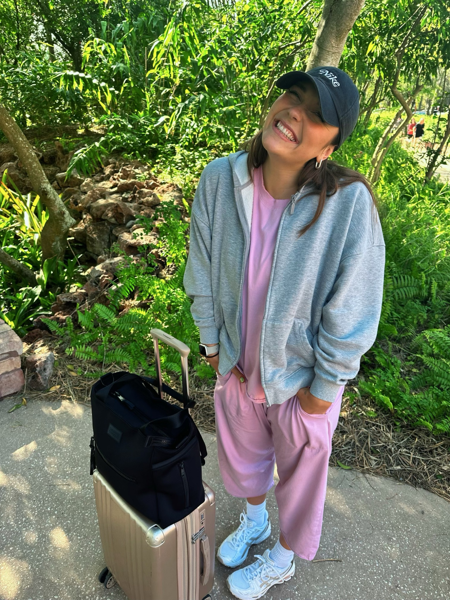 Travel OOTD!!

#LTKtravel #LTKitbag #LTKstyletip