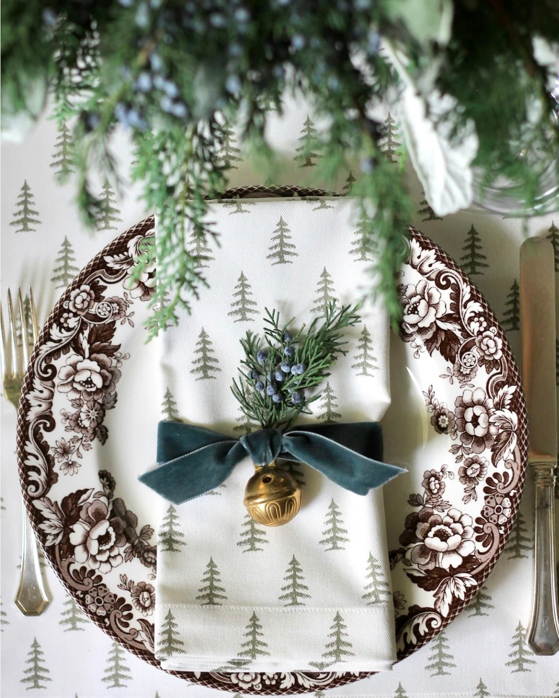 These napkins would be so beautiful for a Christmas or winter table setting.

Simple, classic and beautiful tied with any color ribbon. 

#LTKHome #LTKHoliday #LTKFindsUnder50