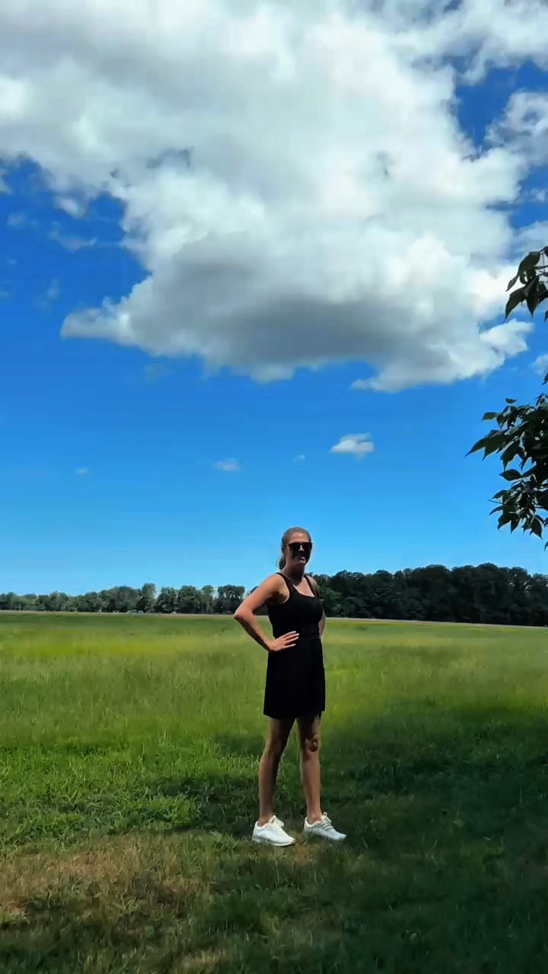 My forever favorite mom uniform = a good tennis dress 🎾💁🏻‍♀️ Easy, comfy, cute-- checks all the boxes.
Also feeling extra blessed to have a tiny content creator in the house who already knows how to get the OOTD angle just right!



#LTKActive #LTKWorkwear