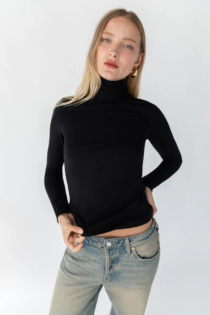 FINE KNIT TURTLENECK TOP | OAK + FORT