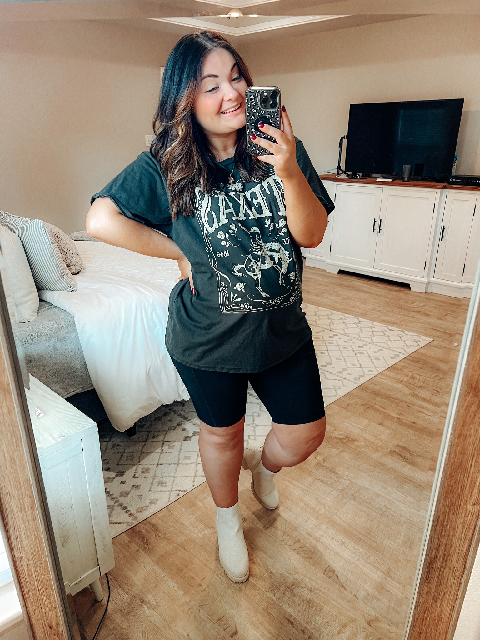 Shirt: L
Shoes: 10 (could’ve done a 9)

#LTKcurves #LTKstyletip #LTKbump