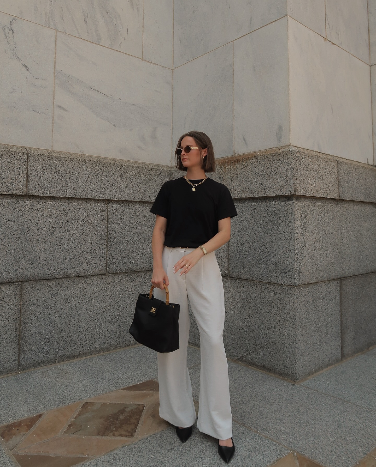 this is your sign to buy white trousers 🤍🎧
•
•
•
style inspiration, outfit of the day, content creation, photography, fashion, christian creator, spring outfit
•
#fashion #streetstyle #outfitinspo #ootd #nuetraloutfits #nashville #outfitinspiration #nashvilleinfluencer  #fashionblogger #styleinspo  #pinterestoutfits #ootd