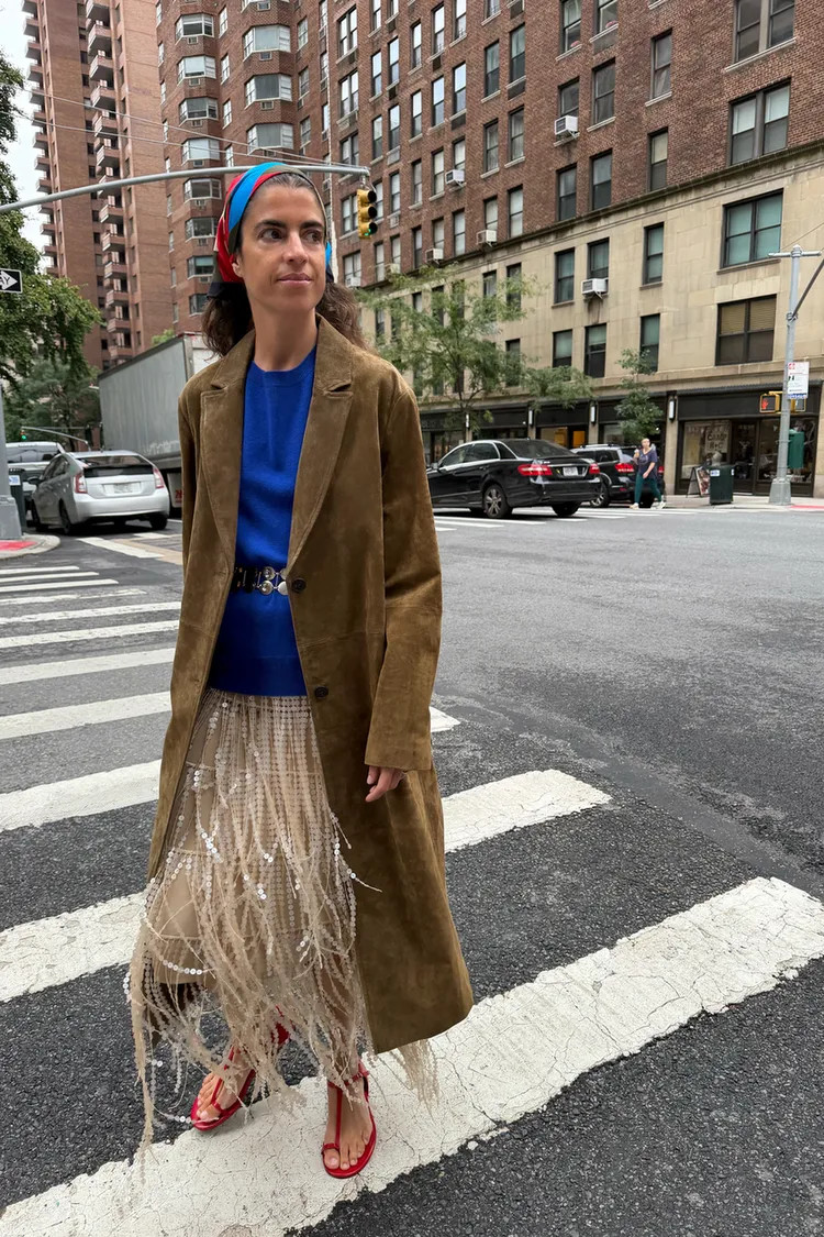 Mid-rise midi skirt. Fringe detail with sequin appliqu\u00e9. Side zip and hidden metal hook clos... | Zara US