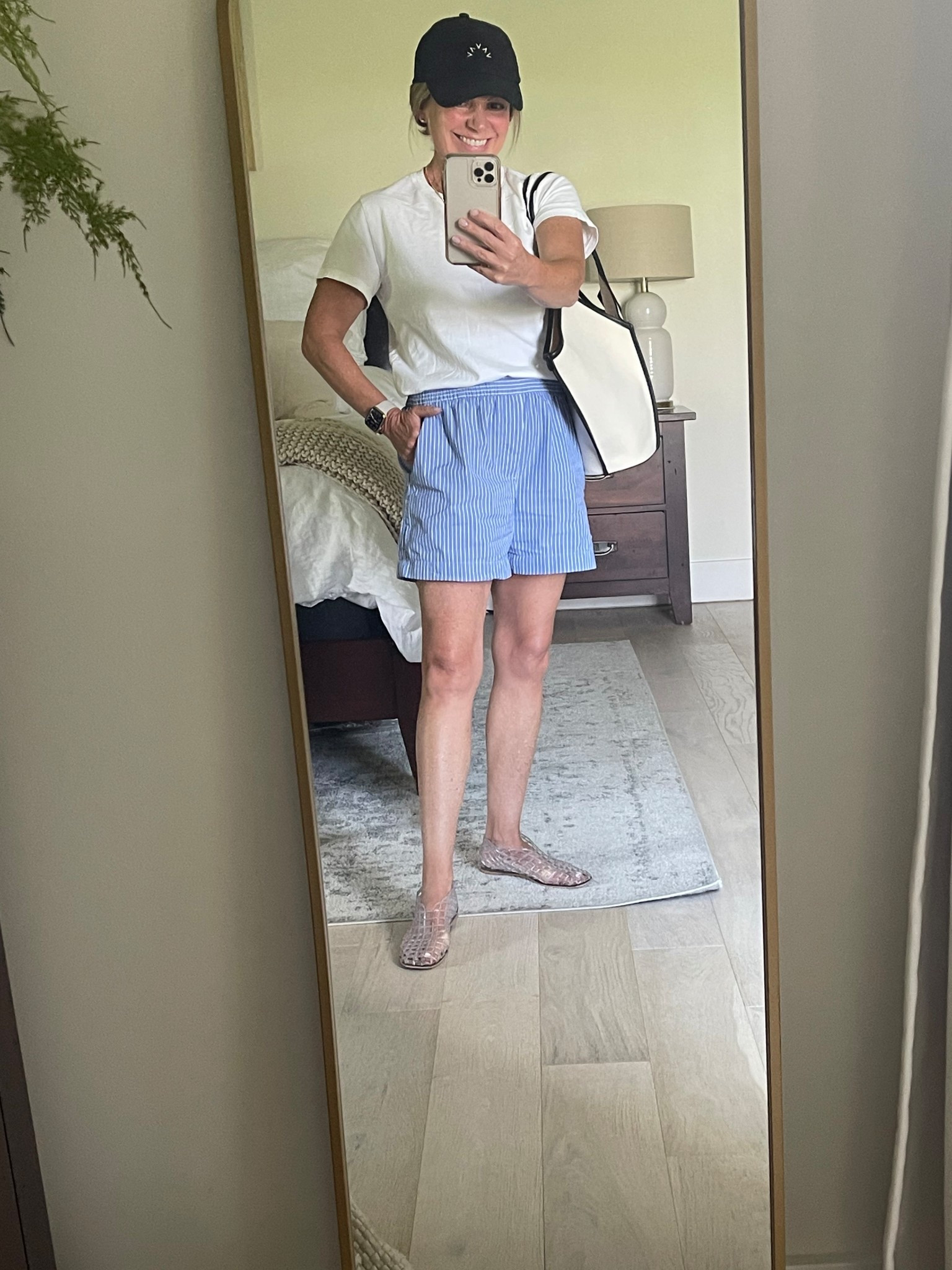 Hot weather outfit idea, poplin boxer shorts and favorite tee! Everything except my bag is under $50!

For ref - 
Shorts - XS (mine are a slightly different stripe, but I linked the same pair in a blue stripe)
Tee - M - these run smaller, rec size up
Jellies - Sz 6, tts
Tote - Hereu, sold out in this color, linked similarr
Hat - Varley


#LTKPetite #LTKOver40 #LTKFindsUnder50