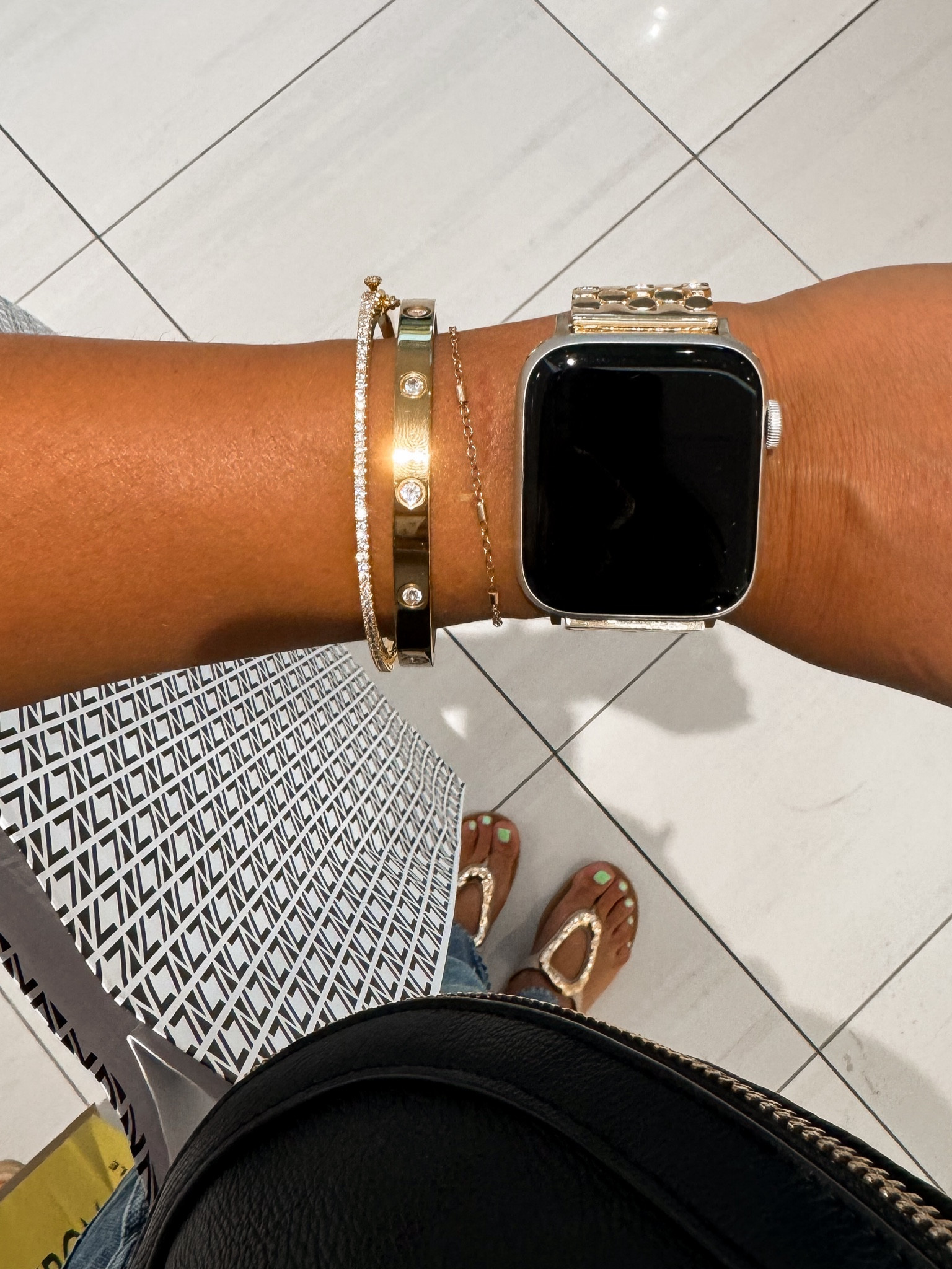 NSale Clasp bracelet 

#LTKSaleAlert #LTKFindsUnder50 #LTKxNSale