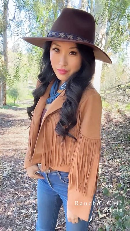 Rancher Chic Style!

Who else loves the show 1923!? Here are some 1923 inspired looks to make you feel a part of the Dutton family.  

Wear this Brixton rancher hat and bandanna with a fringe jacket for a fun date or meetup! Change into your modern version of cowboy boots for the best twist on the western rancher trend! 
