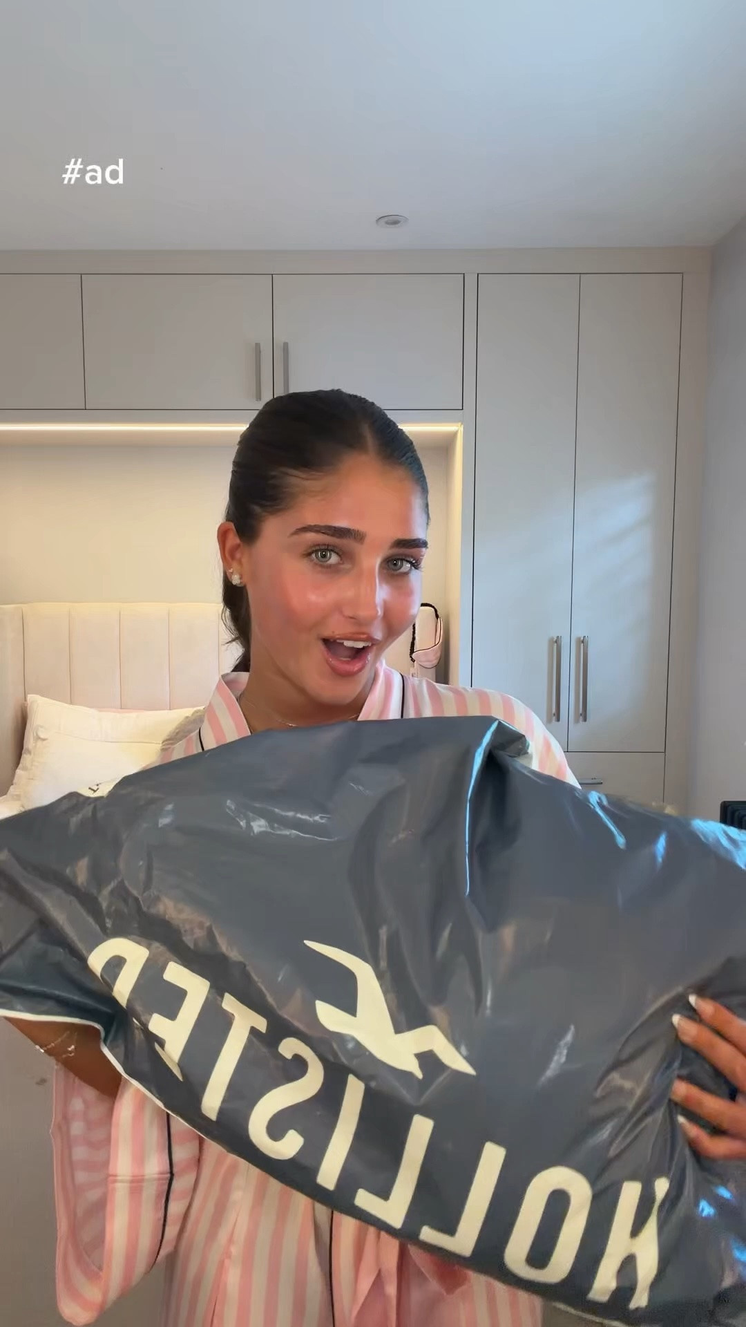 a hollister new in haul✨🤍 use my code SIENNA15 for 15% off between 24th june- 25th june 

summer dresses, maxi dress, liner trousers, matching set 

#LTKsummer #LTKfashion