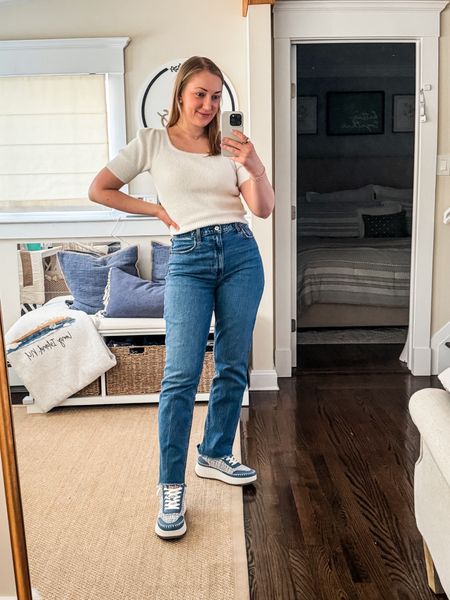 My new favorite style of curve love jeans from Abercrombie! These denim jeans are Ulta high waisted and really comfortable with a 90’s style to them. They’re currently part of Abercrombies’s 25% off sale and are under $60! 

Denim on sale, Abercrombie sale, spring outfits, casual sneakers, target sneakers

#LTKFindsUnder100 #LTKFindsUnder50 #LTKSaleAlert