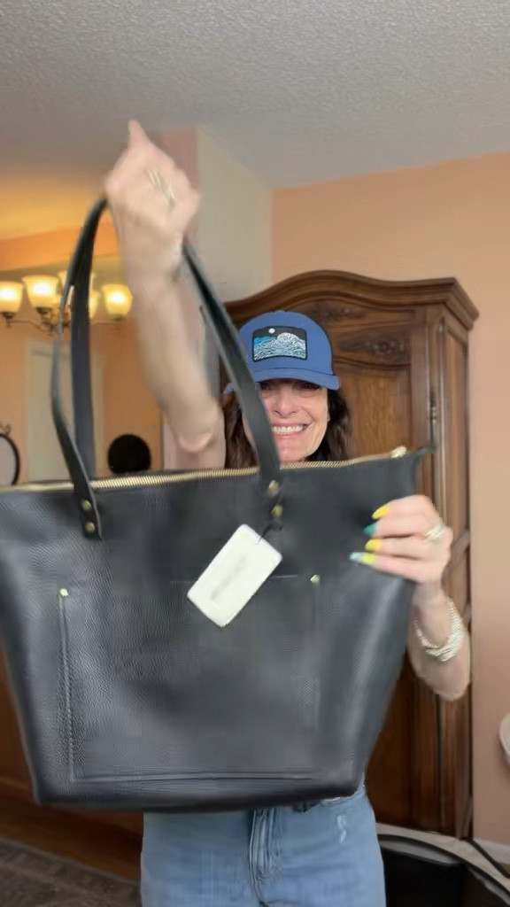 Sooo happy I discovered Portland Leather! I am obsessed with my leather zippered large tote bag in Pebbled Black! Found the link on LTK! Make sure you choose the zipper option if this is the exact one you want.🖤🖤🖤  #portlandleather 

#LTKdayinmylife #LTKootd #LTKTravel