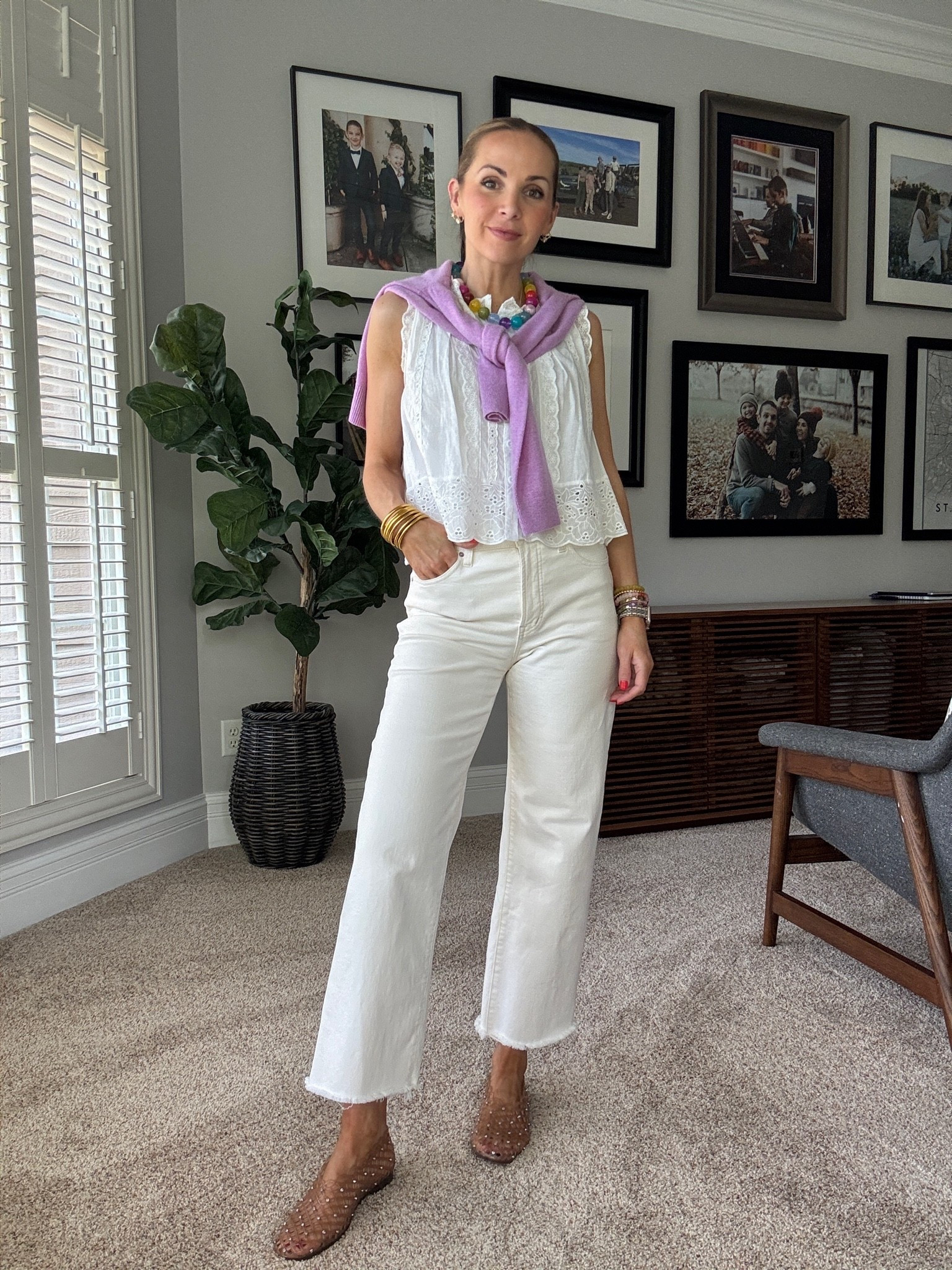 My favorite cropped cream jeans are on sale! @Madewell 20% off with code LTK20! I am wearing a 26

#LTKootd #LTKgrwm #LTKxMadewell