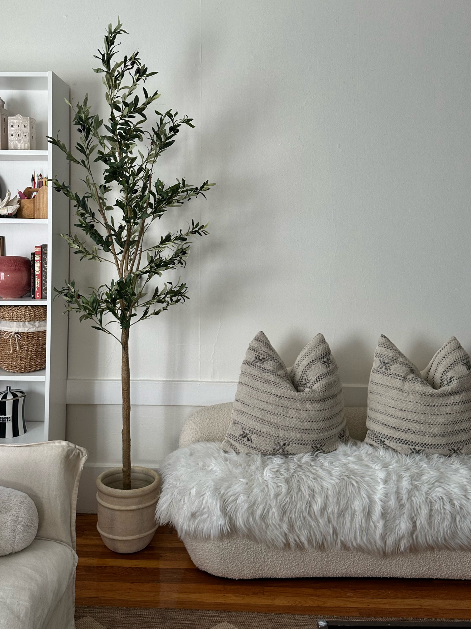 7ft faux olive tree under $100

#LTKhome #LTKfindsunder100