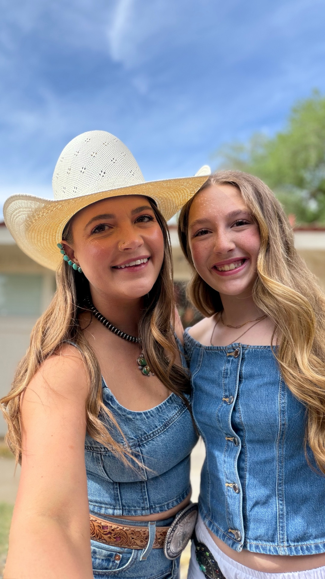 Three things I love, @levi, authentic turquoise, and a good cowboy hat. The King of Country called for a denim on denim, Canadian tuxedo moment.  

#LTKootd #LTKFestival #LTKgrwm