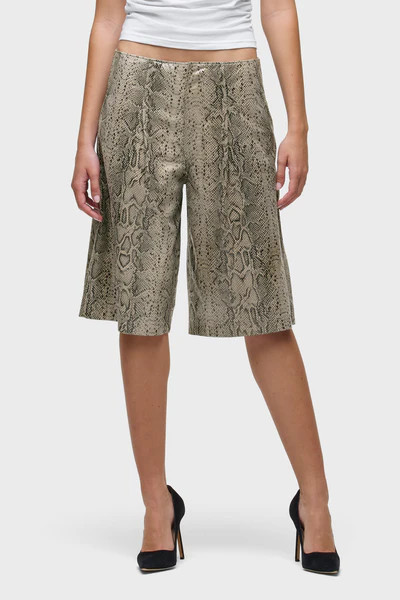 Leather Pleated Trouser Short | Hudson Jeans