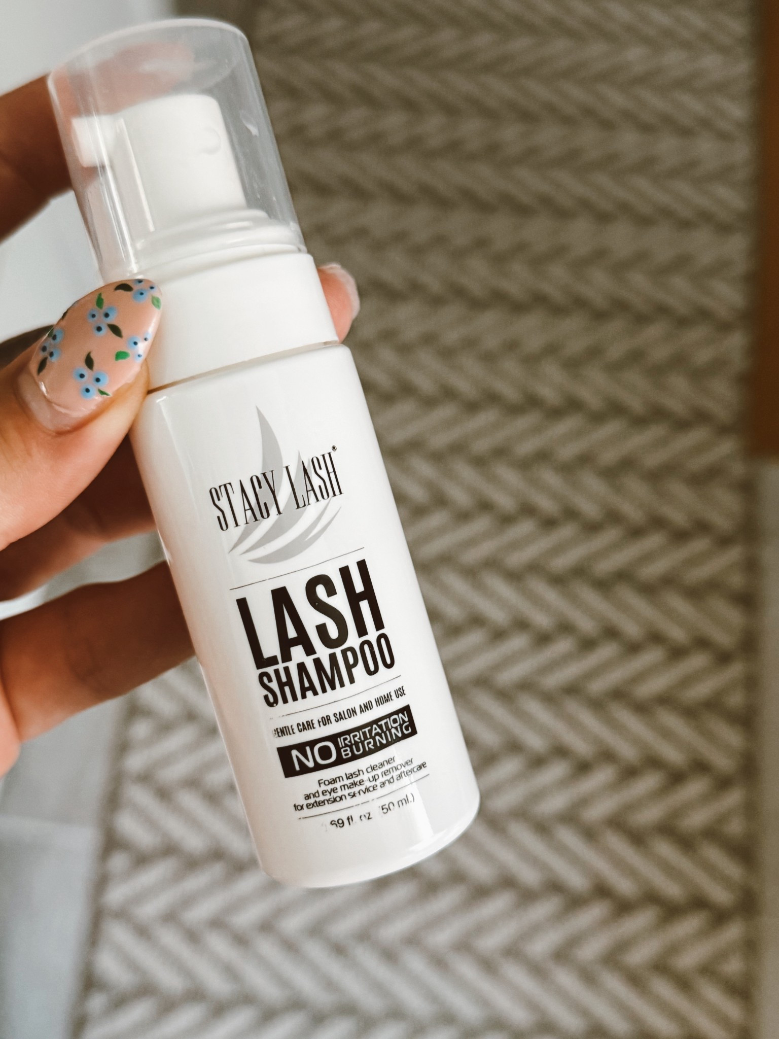Best lash shampoo 