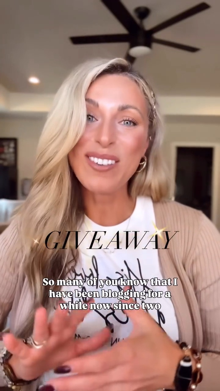 Give🦃way!!! Help me hit 800 f o l l o w e r s on my new Instagram fashion page. Started fresh, started over again, and would love to have you part of this community if you love feminine fashion. 

Here’s how to e n t e r : l i k e & f o l l o w on Instagram
👉 @stylebyjackiemarie 
👉 @jackiemariecarr_ 

Extra points for sharing to stories & tagging your friends + f o l l o w me on LTK ( jackiemariecarr_ )
 
Will pick a w i n n e r this time next week! This g i v e a w a y is not associated with Instagram.



#LTKFindsUnder50 #LTKStyleTip #LTKFindsUnder100