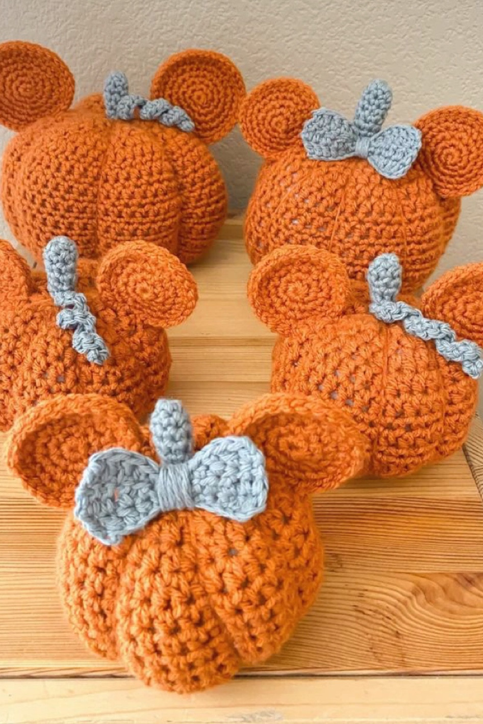 Disney Mickey & Minnie Pumpkin Patterns 


#diyfalldecor #disyfallhomedecor #diydecor #fallhomedecor #fall #falldecor #disneyhomedecor #disneyhome #crochet #crochetoattern #disneycrafts #disneycrafters #disneycrafting 

#LTKHome