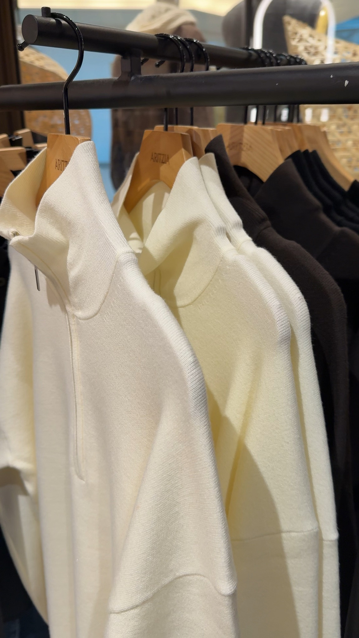 @Aritzia half zip!
Oversized fit so stick tts

#LTKSeasonal