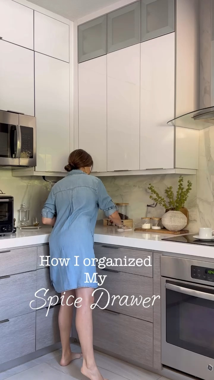 I am loving how organized my spice drawer looks with this beautiful set of spice containers! #spicedrawer #spicerack #kitchenorganization


#LTKSale #LTKhome #LTKFind