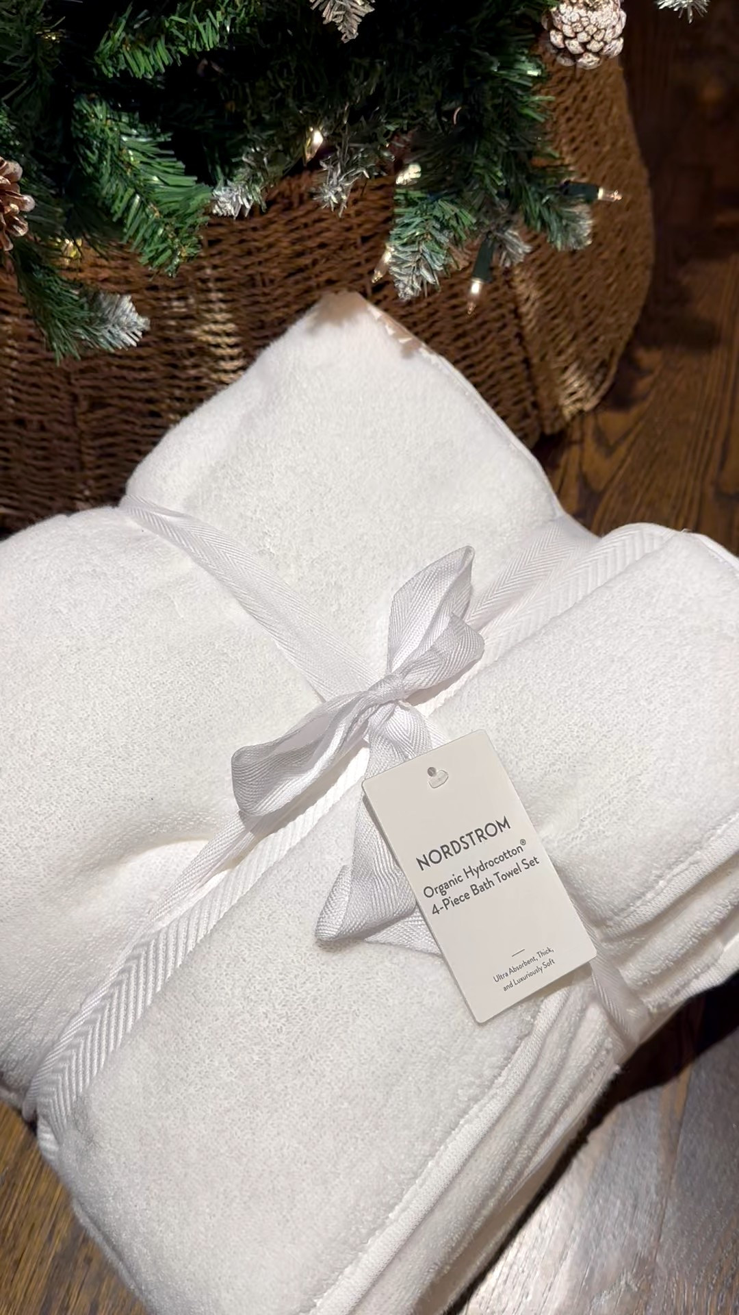 Nordstrom find
Soft towels
Bath
Gift idea 

#LTKHoliday