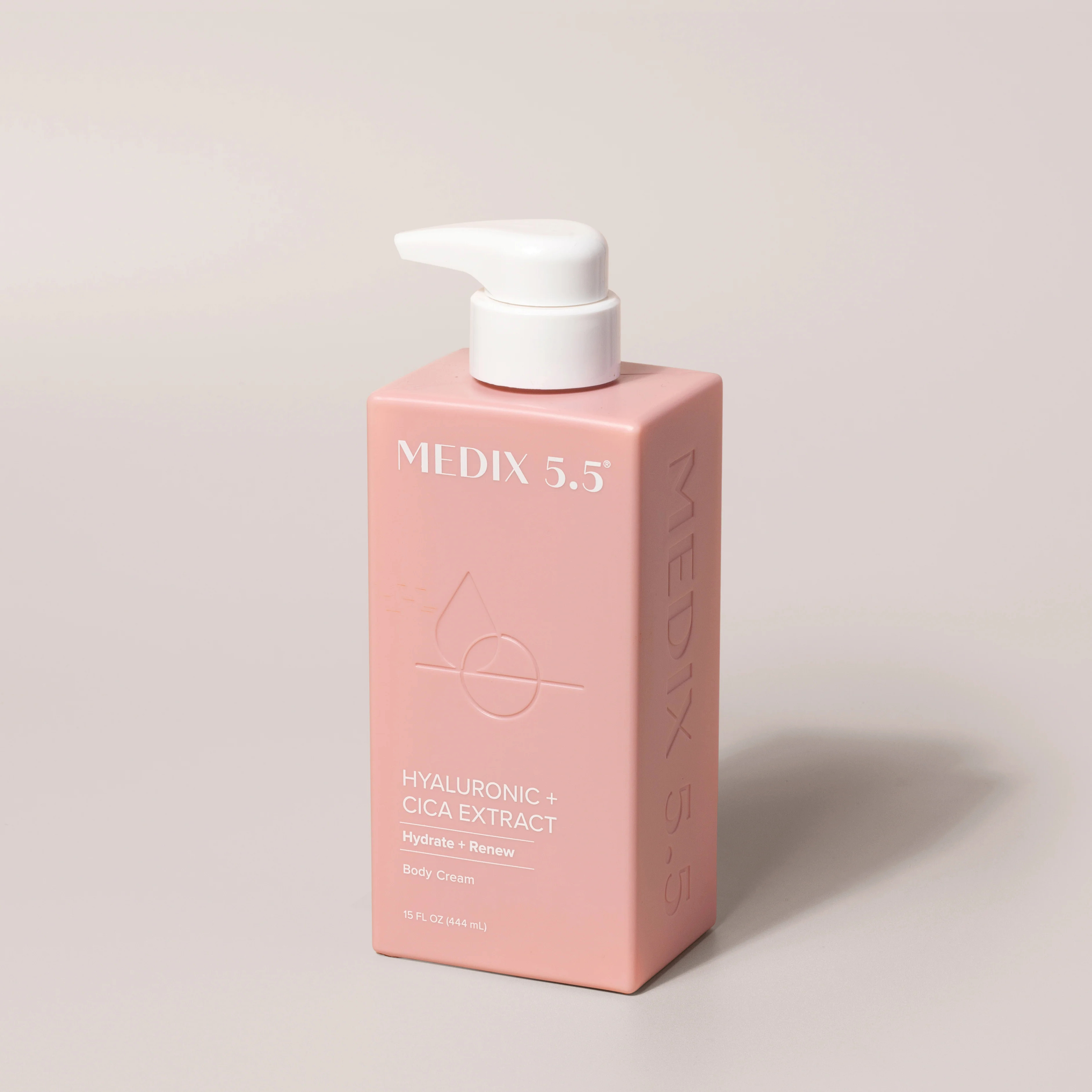 Hyaluronic Acid + Cica Extract | Medix 5.5