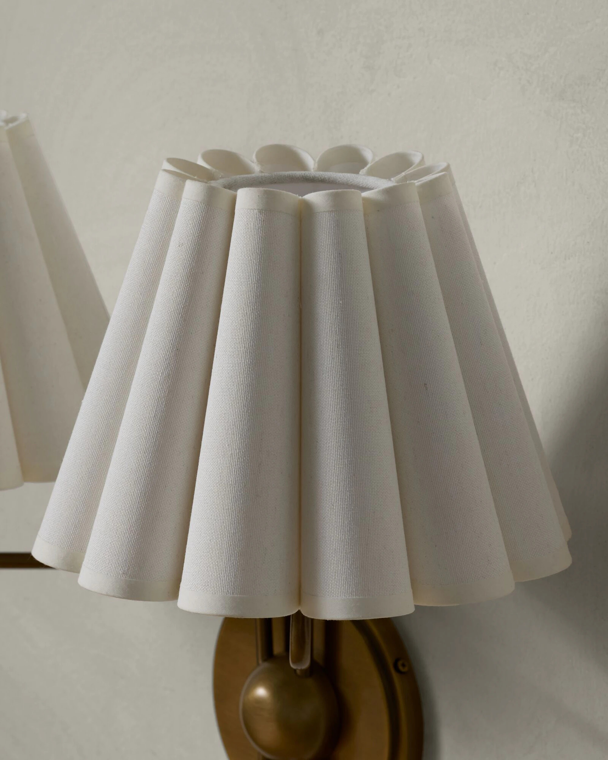Rennie Sconce | Joon Loloi | Joon Loloi