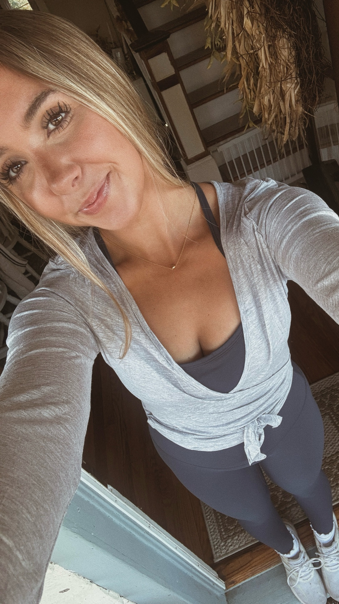 four babies later LETS DO THIS 🤸🏼 

LOL a workout set? I remember those🙋🏼‍♀️
seriously though i’m so nervous to even post this because I feel like my body looks SO different than what it used to but i’m trying ~so~ hard to just love it for where it is! time to start moving this body more than just up the stairs to do laundry🤣🤭 ladies drop any workout routines pleaseee 🙏🏼 

#workoutset #workout #fitness #amazon #amazonfashion #primeday #primedaydeals #postpartum #postpartumbody #postpartumjourney

#LTKSeasonal #LTKStyleTip #LTKFindsUnder50