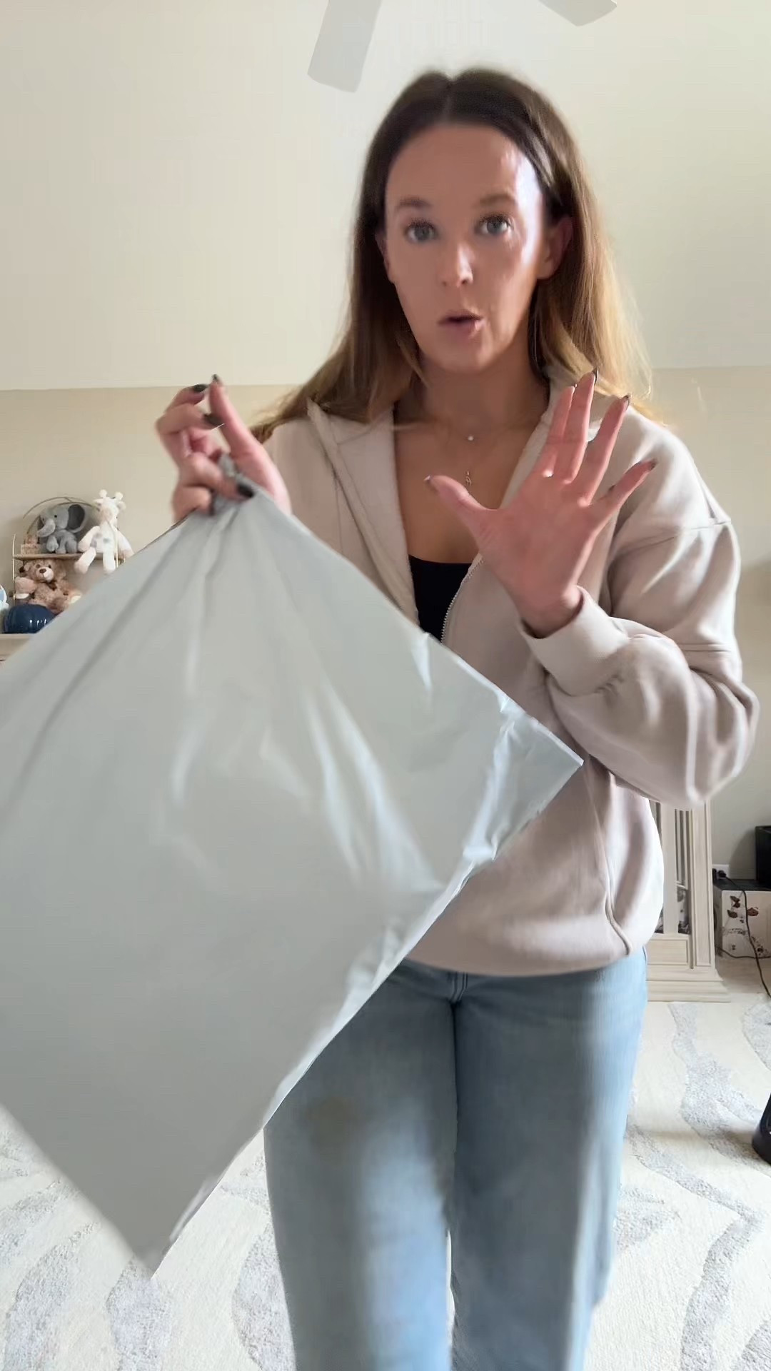 I’m obsessed with this color and it’s so warm 

#LTKFindsUnder50 #LTKGiftGuide #LTKStyleTip