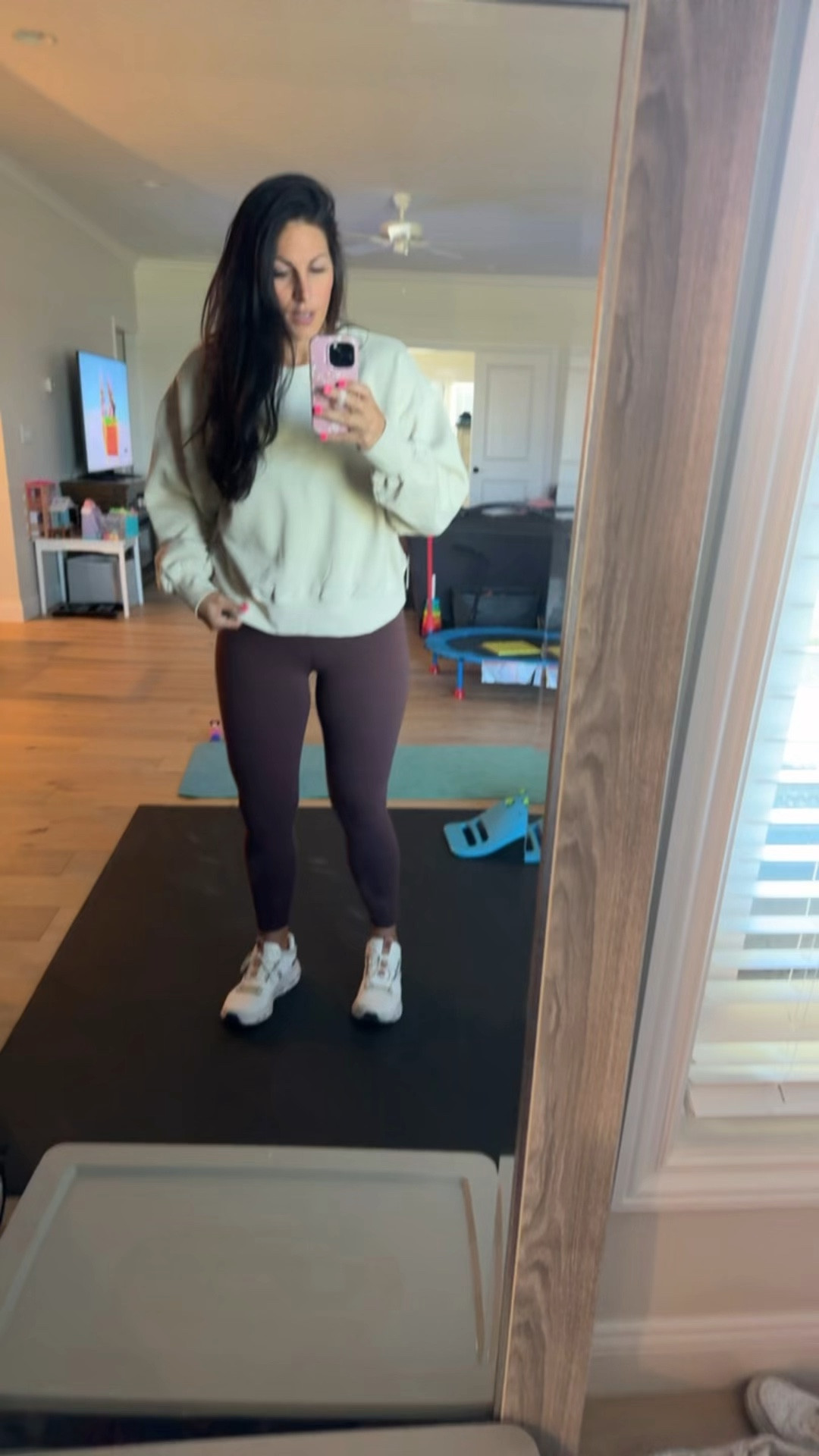 Cutest crop sweatshirt 